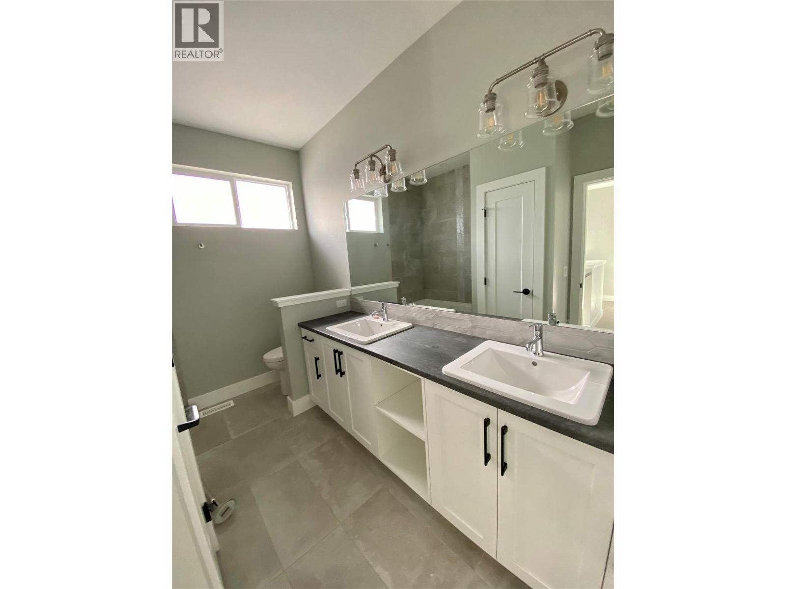 5402 Kestrel Lane - 17