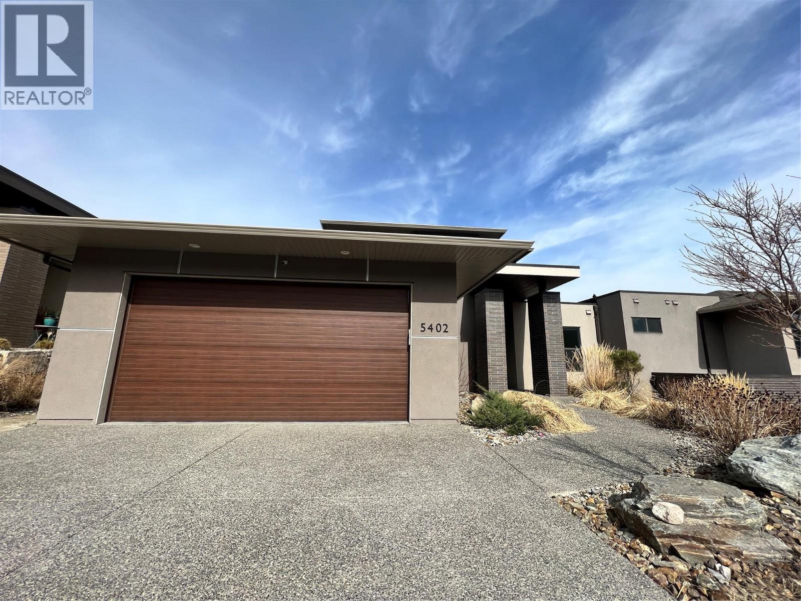 5402 Kestrel Lane, Kelowna