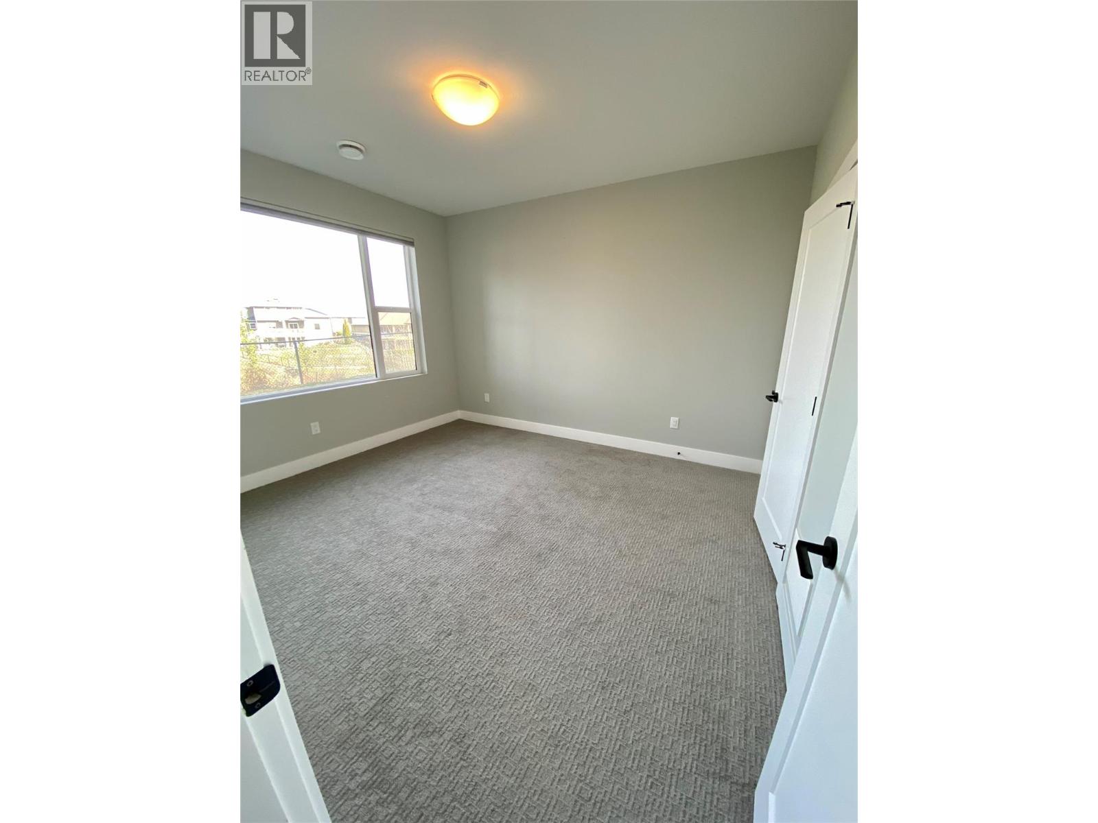 5402 Kestrel Lane - 16
