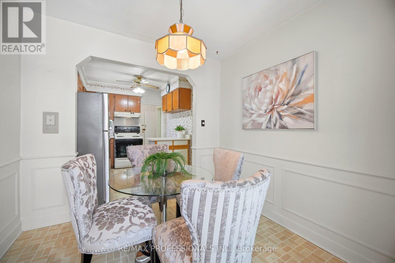 29 WESTLEIGH CRESCENT - 15