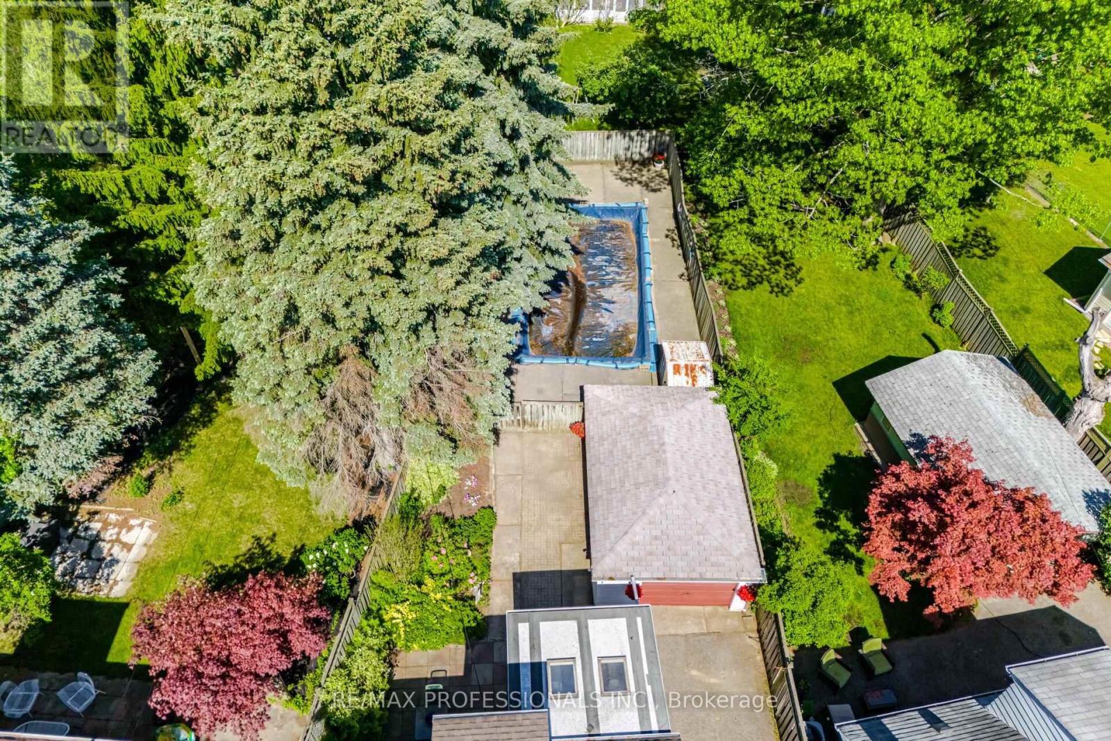 29 WESTLEIGH CRESCENT - 41