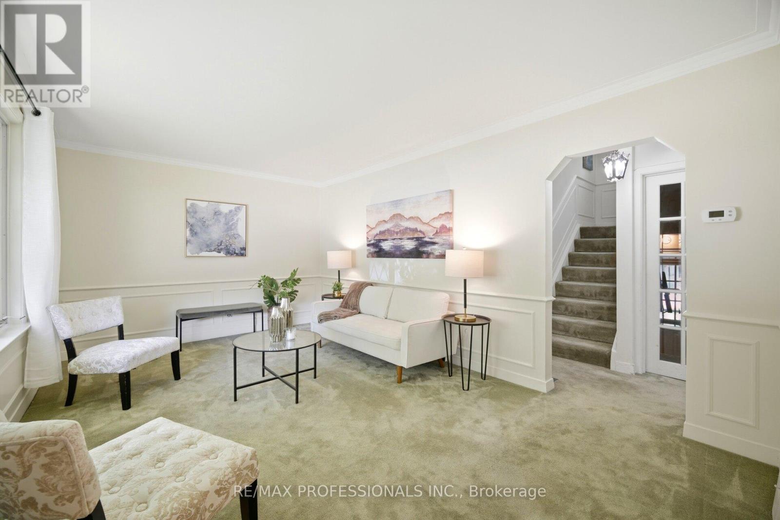29 WESTLEIGH CRESCENT - 6