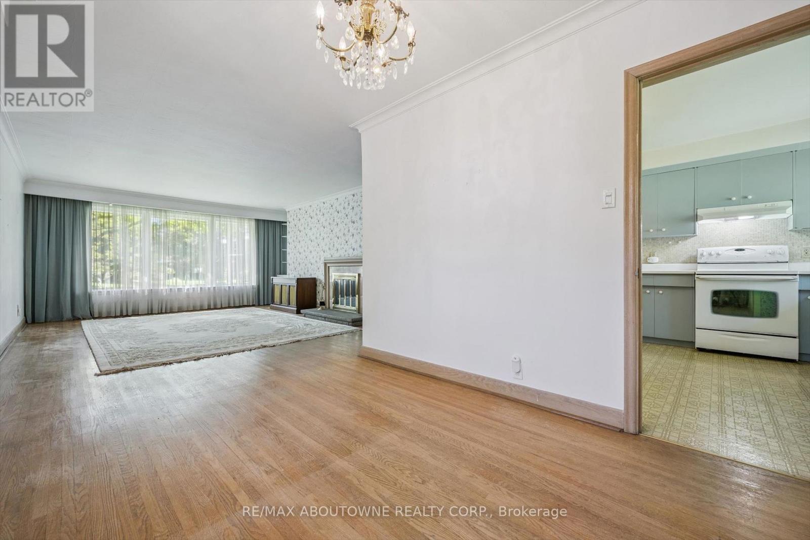 108 PRINCESS MARGARET BOULEVARD - 10