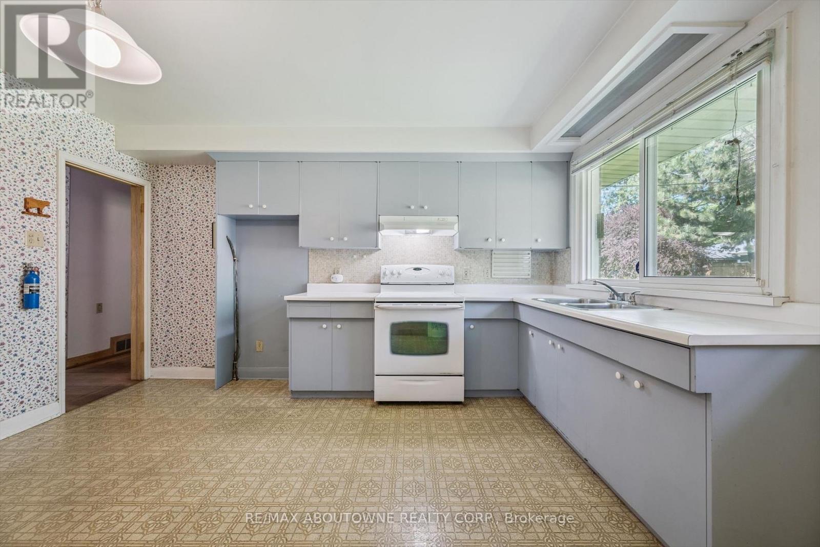 108 PRINCESS MARGARET BOULEVARD