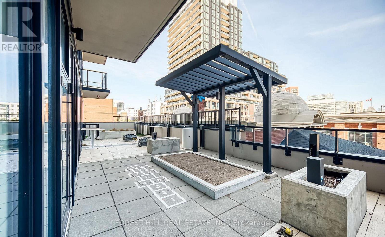 #418 270 DUFFERIN STREET - 12