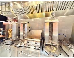 30 Eglinton Avenue W, Mississauga, ON L5R3E7 Photo 16