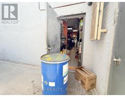 30 Eglinton Avenue W, Mississauga, ON L5R3E7 Photo 8
