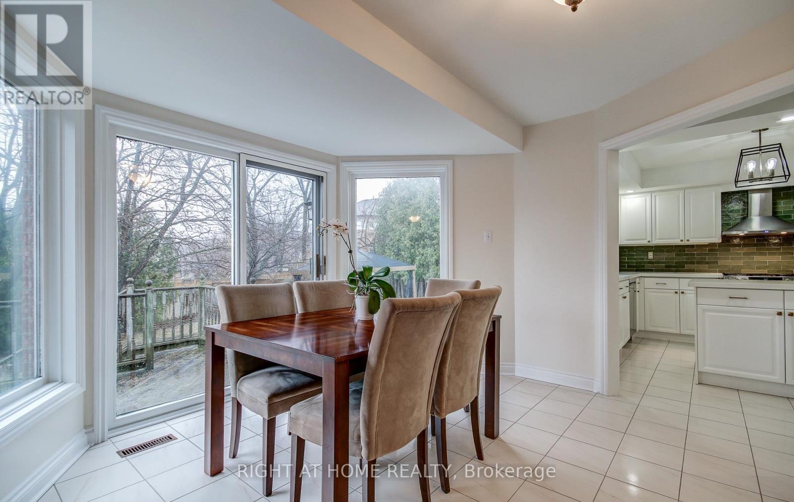 560 CHAGALL COURT - 21