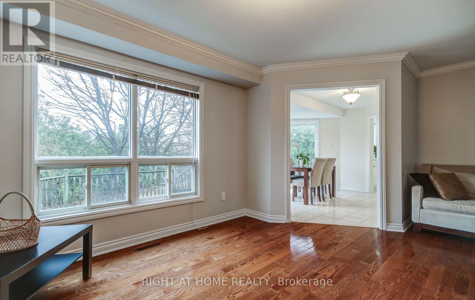 560 CHAGALL COURT - 23