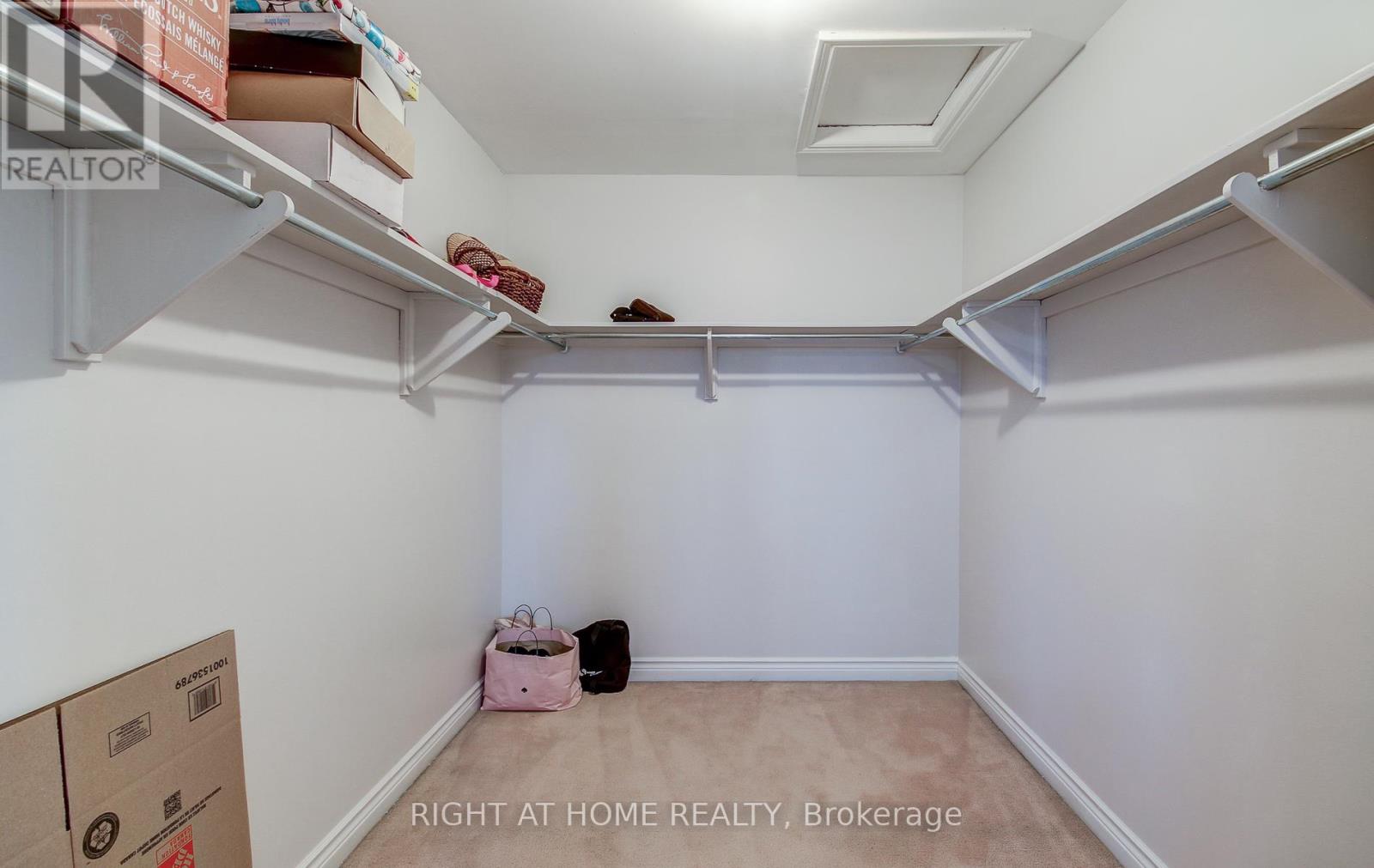 560 CHAGALL COURT - 30