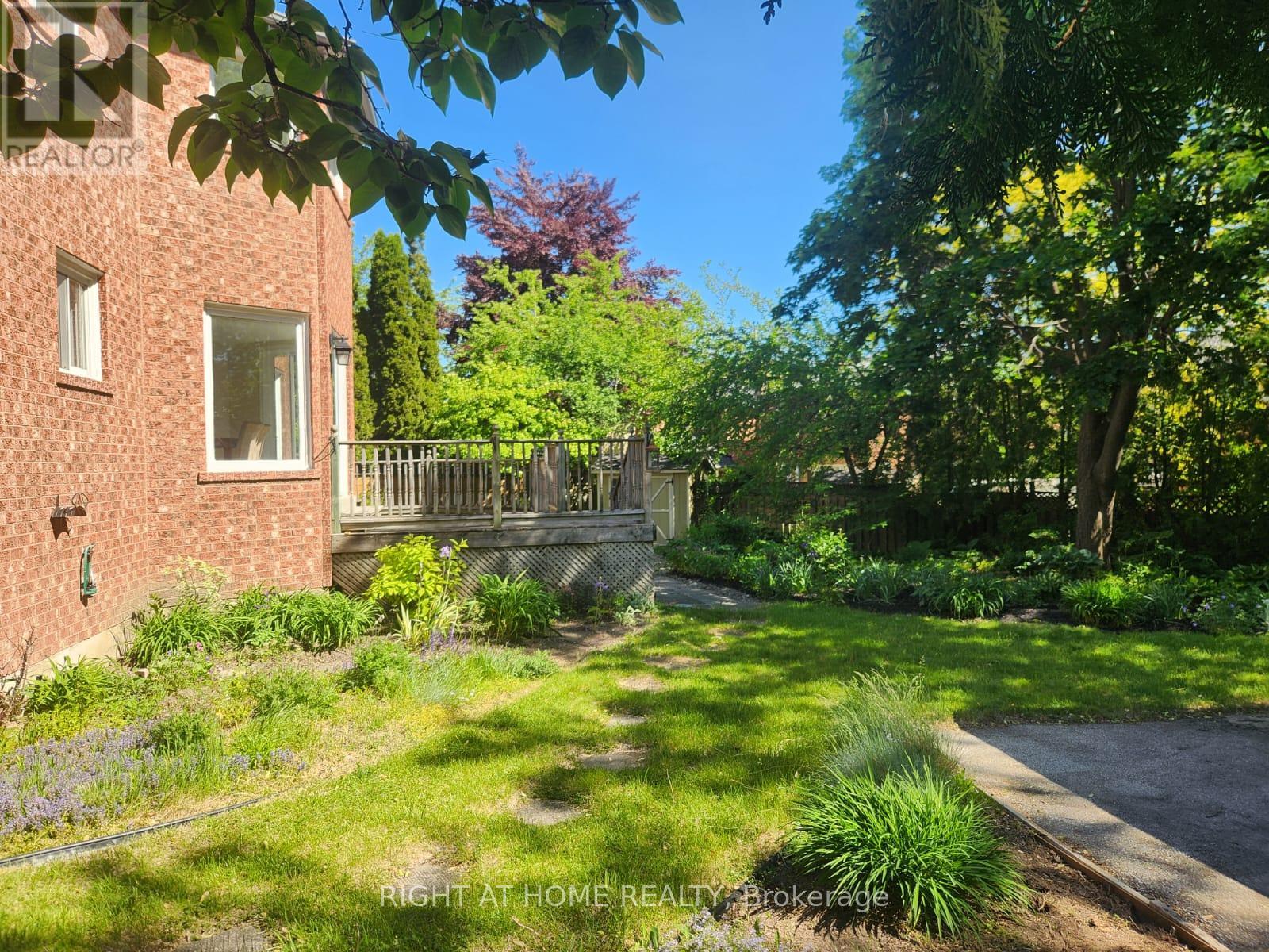 560 CHAGALL COURT - 45
