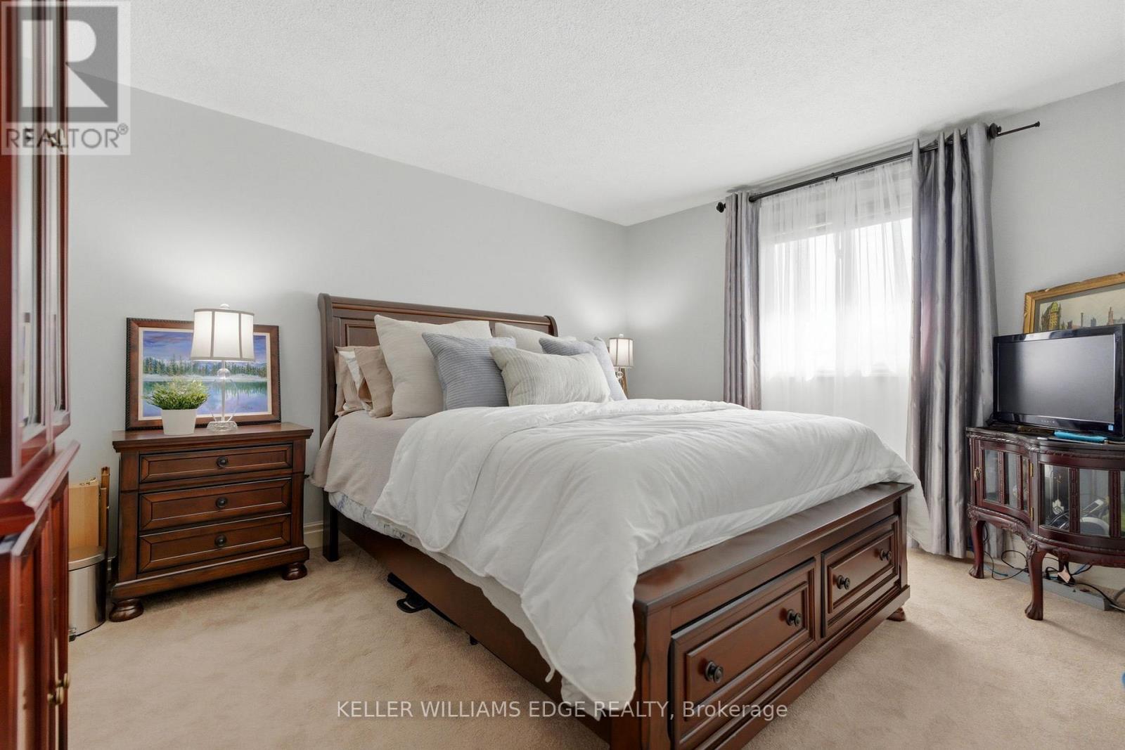 2078 HUNTERS WOOD DRIVE - 34