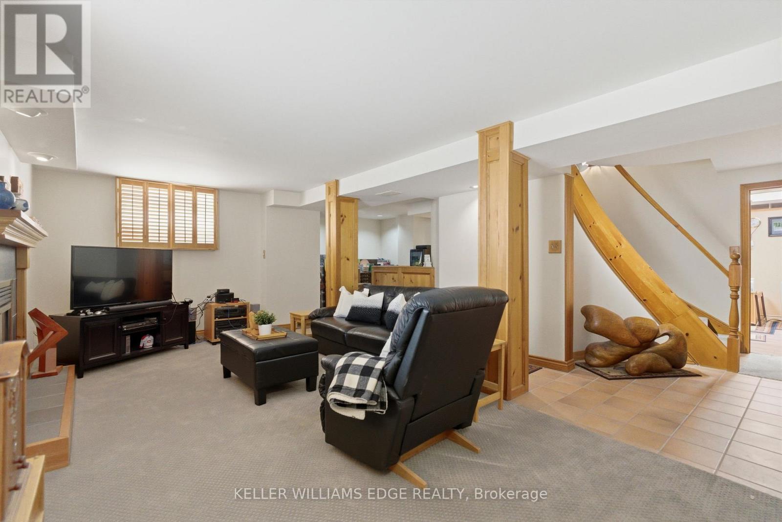2078 HUNTERS WOOD DRIVE - 40