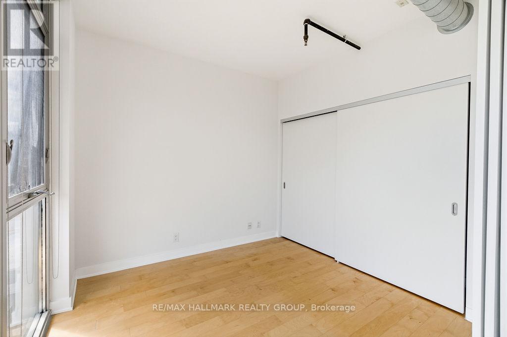 #646 340 MCLEOD STREET - 11