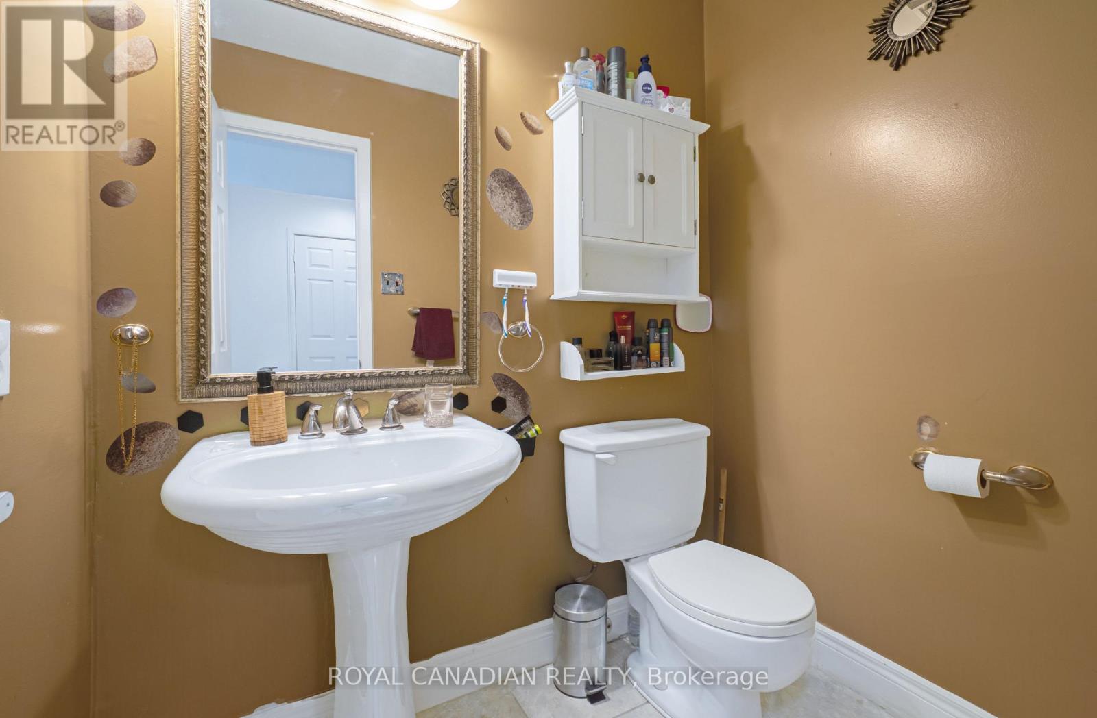 #87 1096 JALNA BOULEVARD - 23