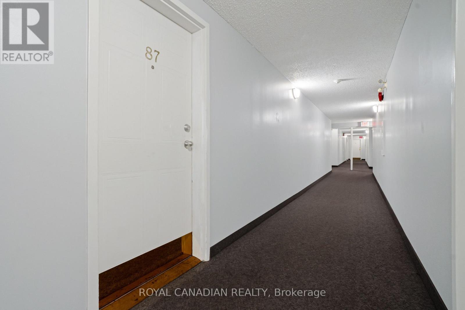 #87 1096 JALNA BOULEVARD - 3