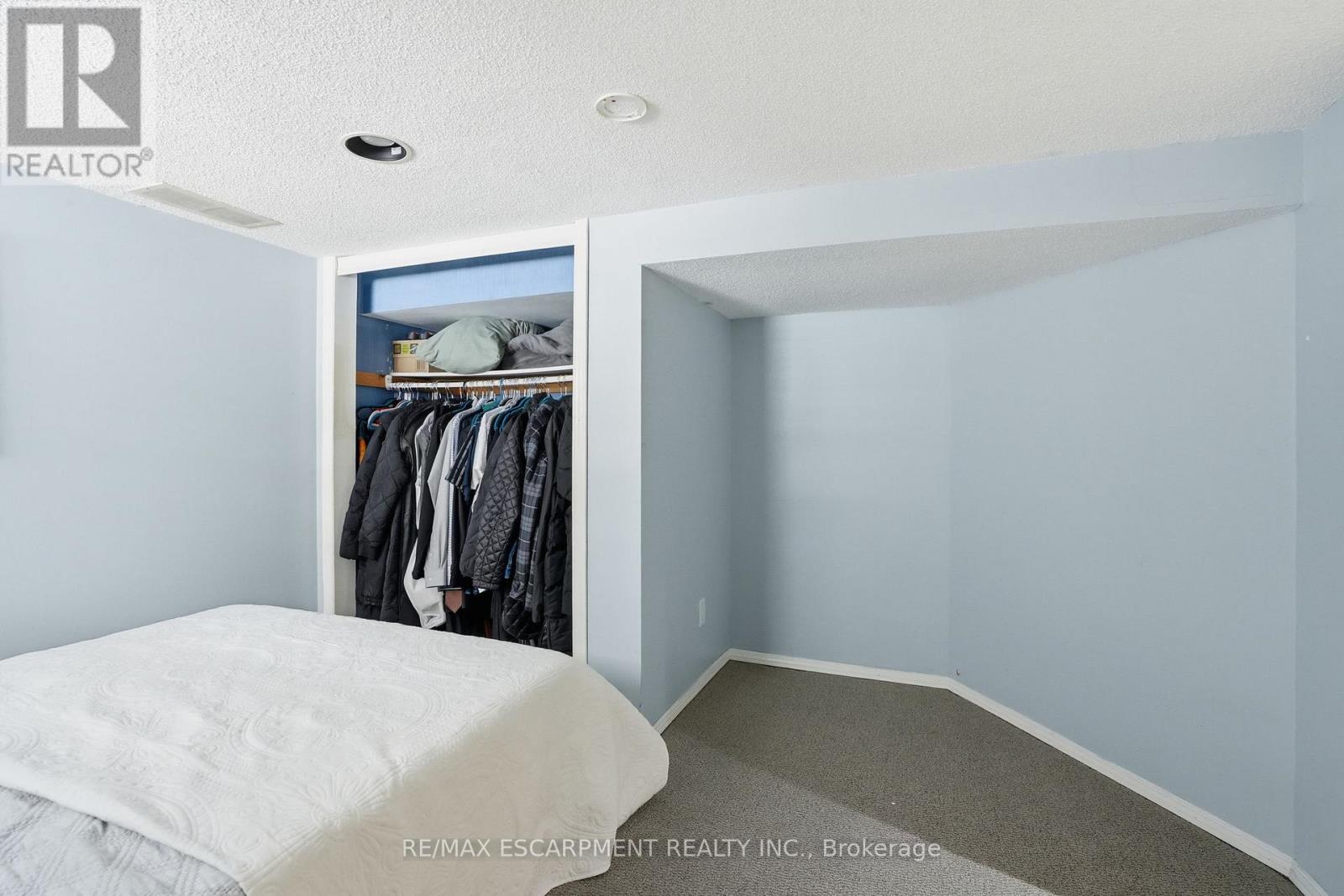 146 PARK ROW S - 36