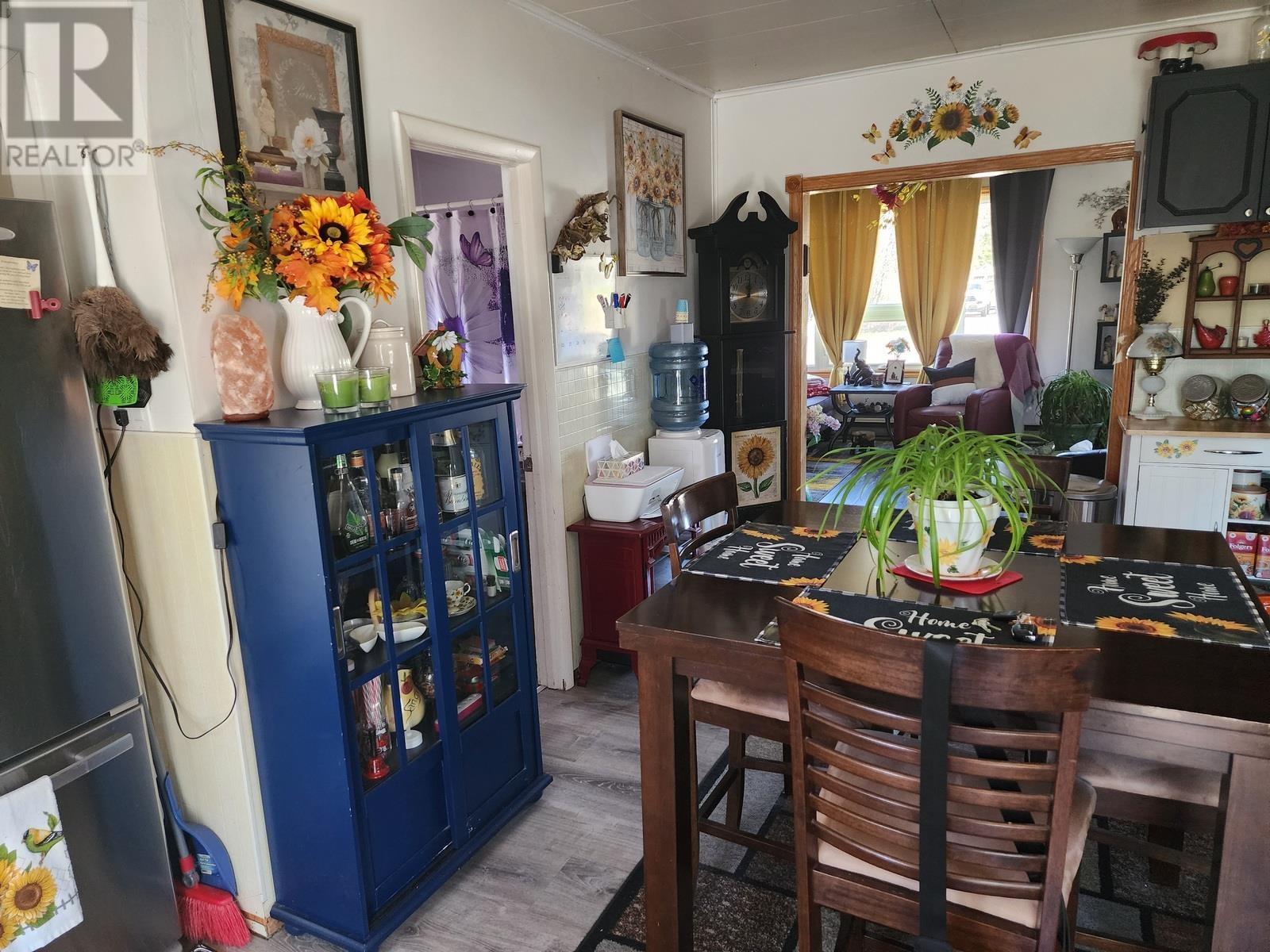 314 MARY ST - 6