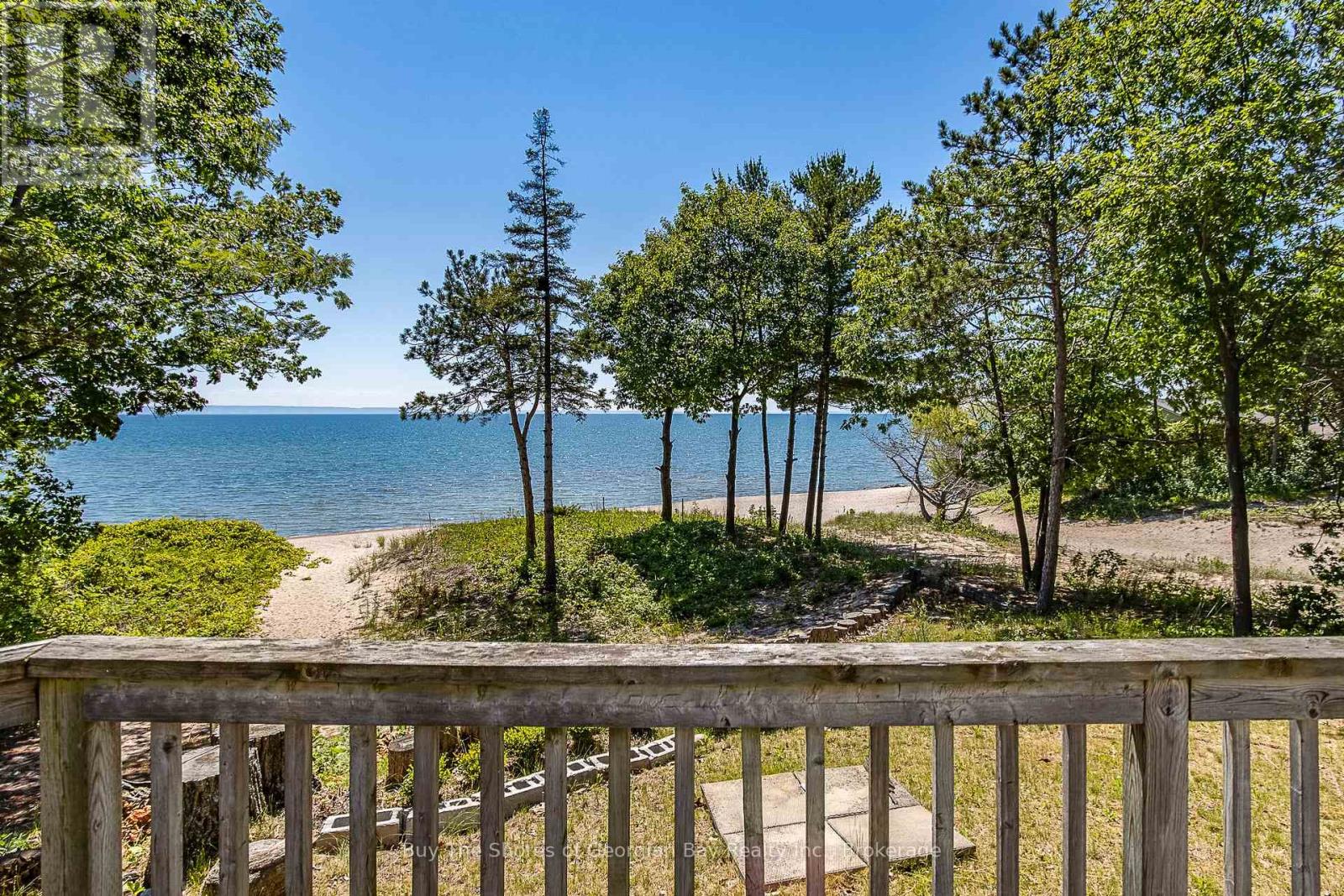 8 NASSAU COURT - 23