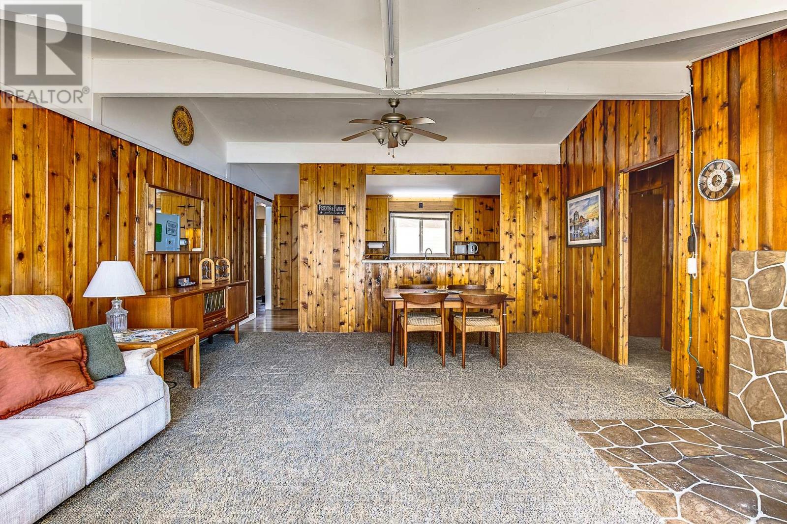8 NASSAU COURT - 34