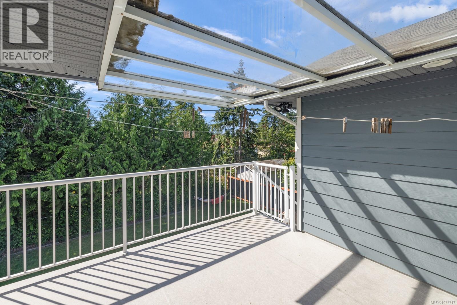  1709 Mamich Circle, Saanich
