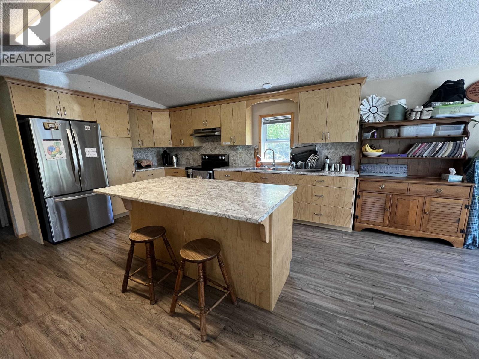 100 SCHRITT Crescent, Burns Lake