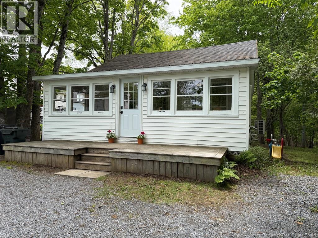 18 KEIRSTEAD Avenue - 1