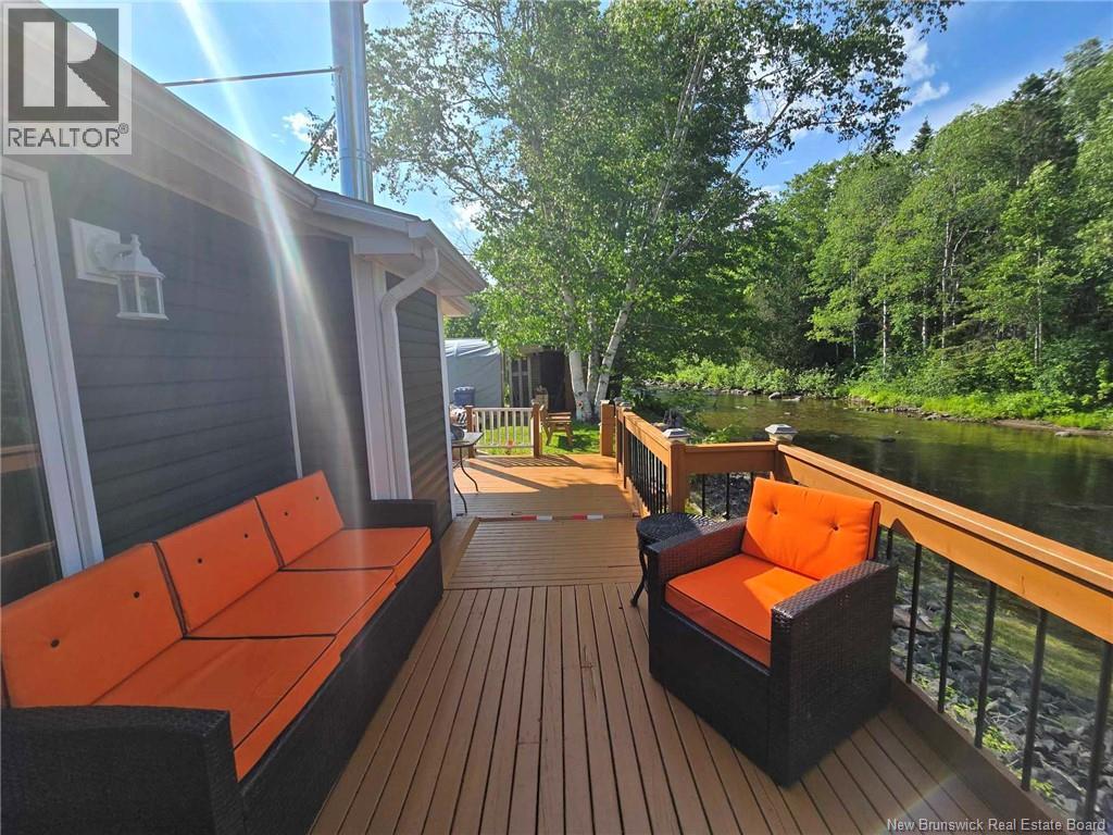 2052 Millstream Road - 20