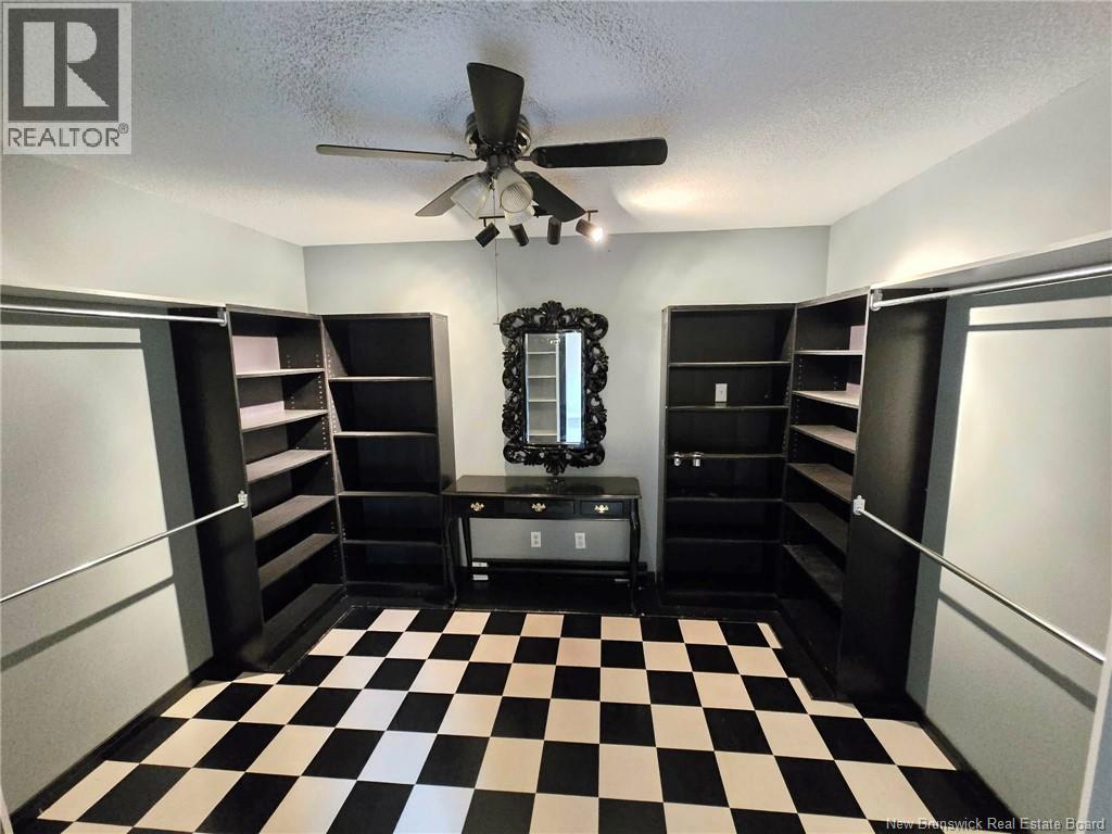 2052 Millstream Road - 40