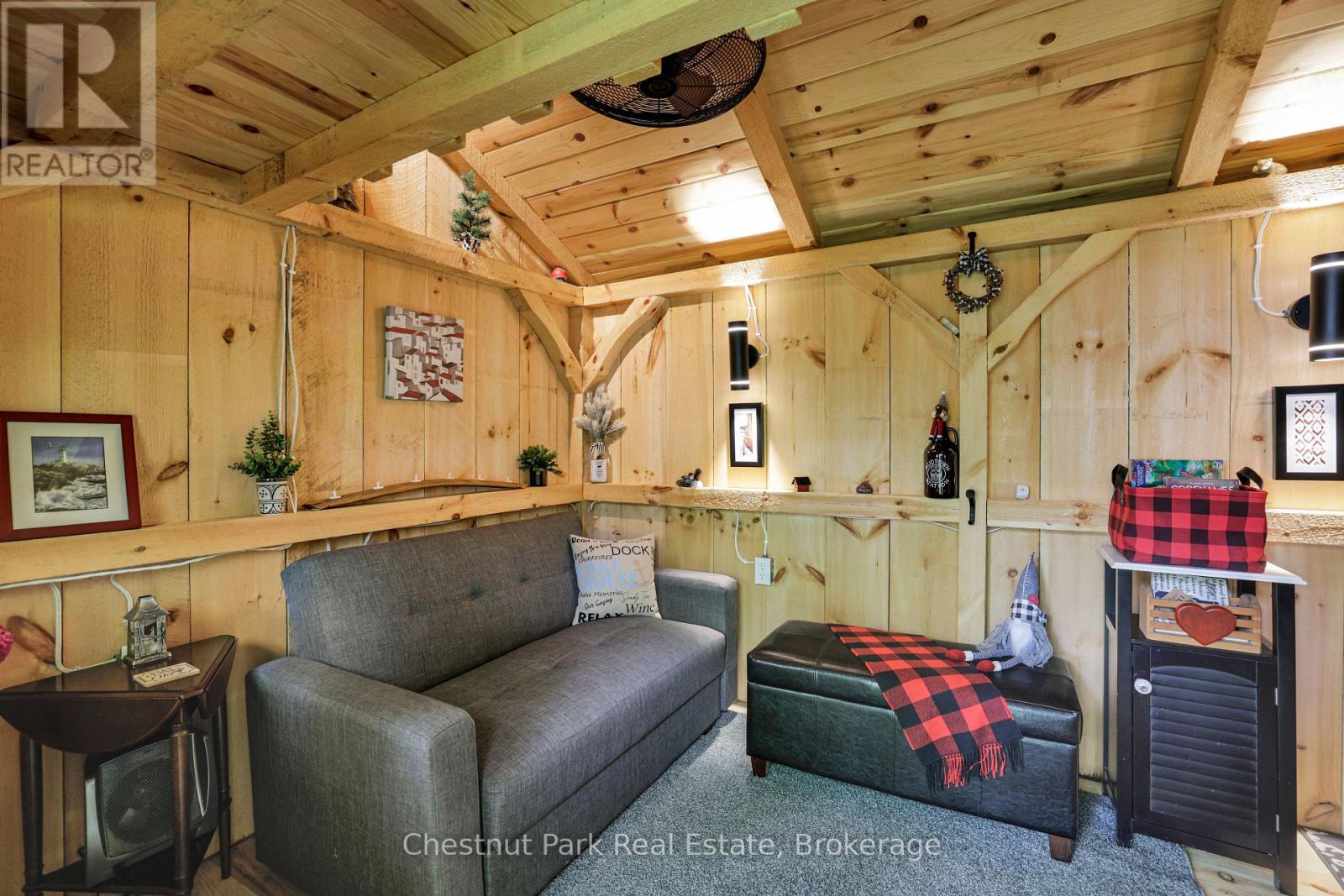 17 CEDAR TRAIL - 29