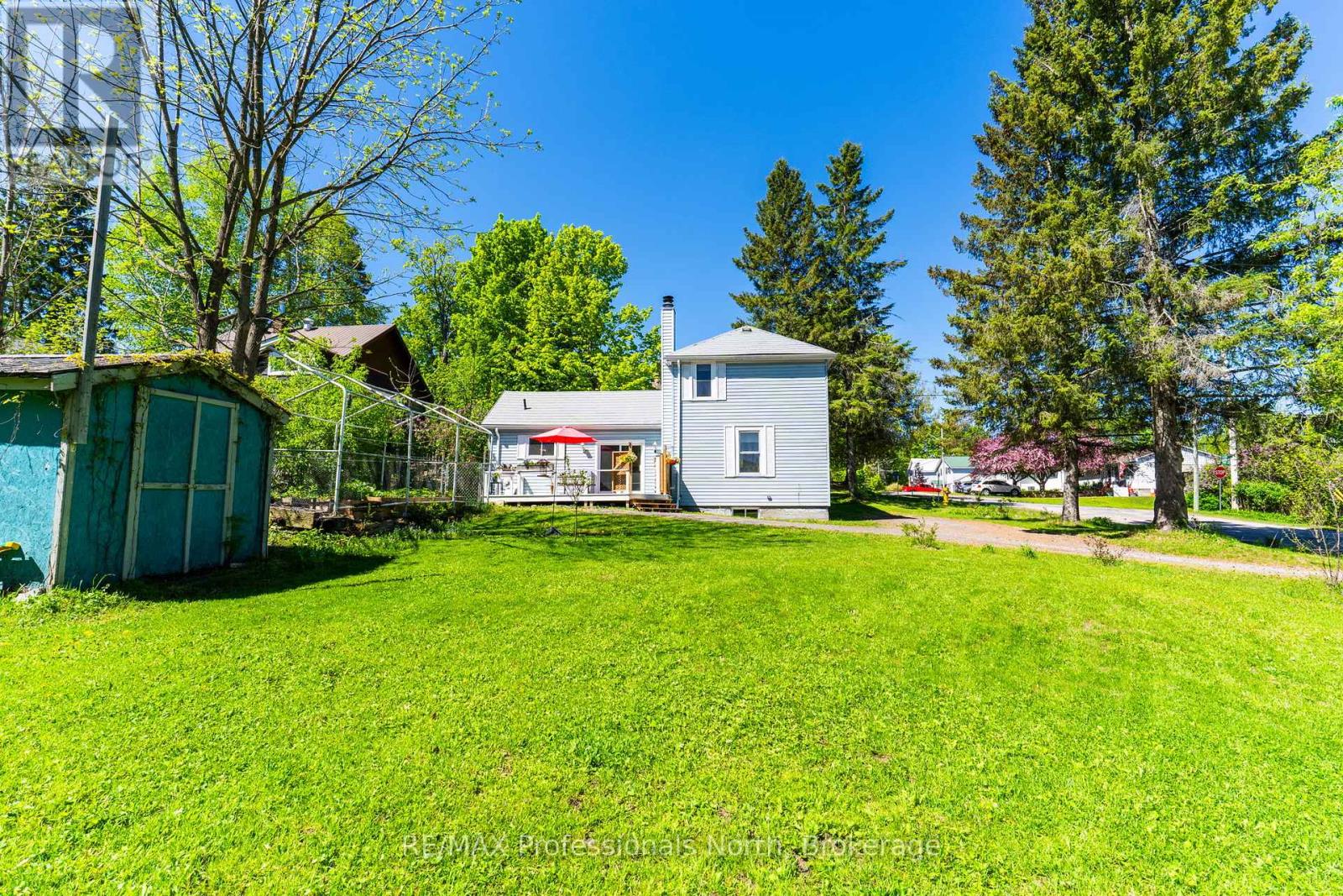 12 TAIT STREET - 11