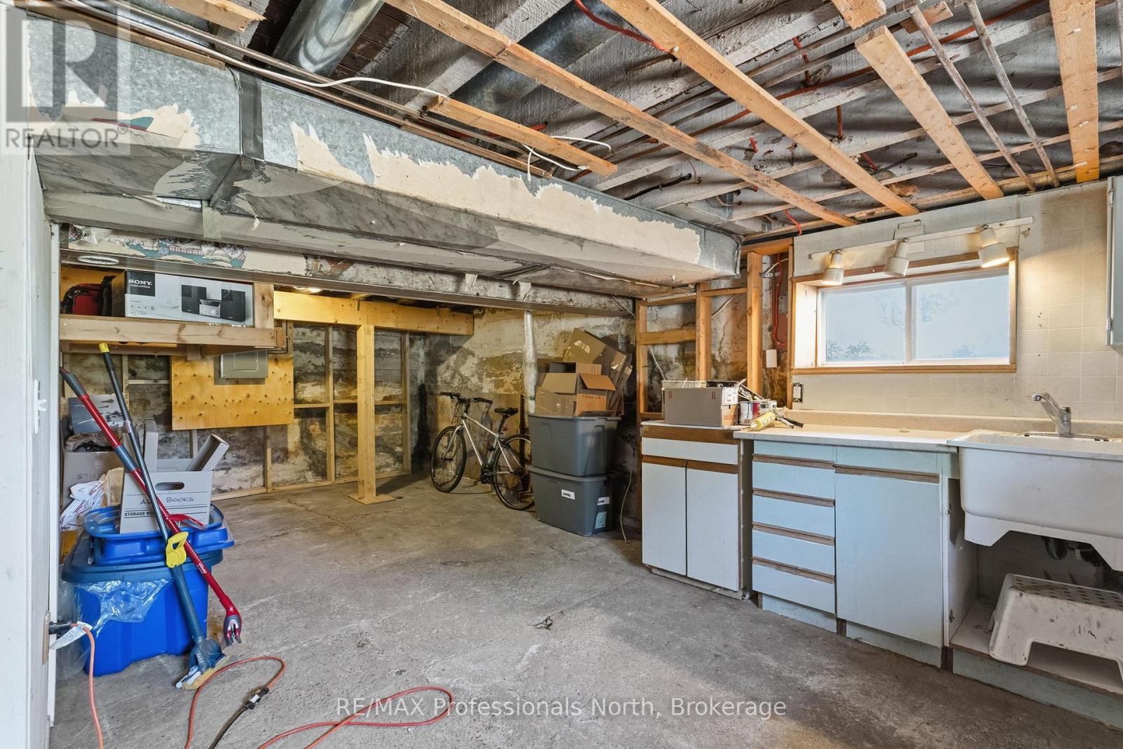 12 TAIT STREET - 37