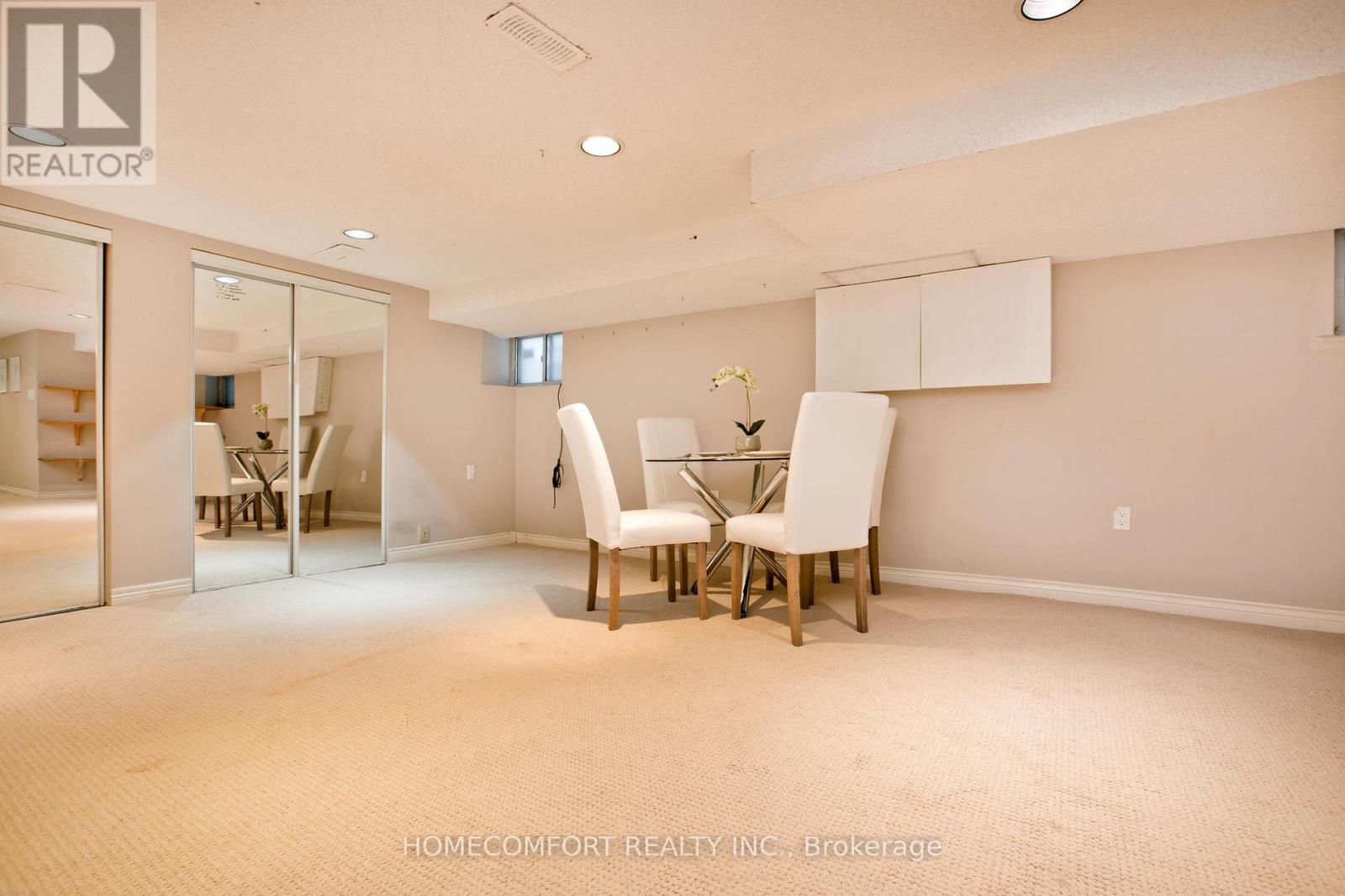 62 KEYSTONE AVENUE - 20