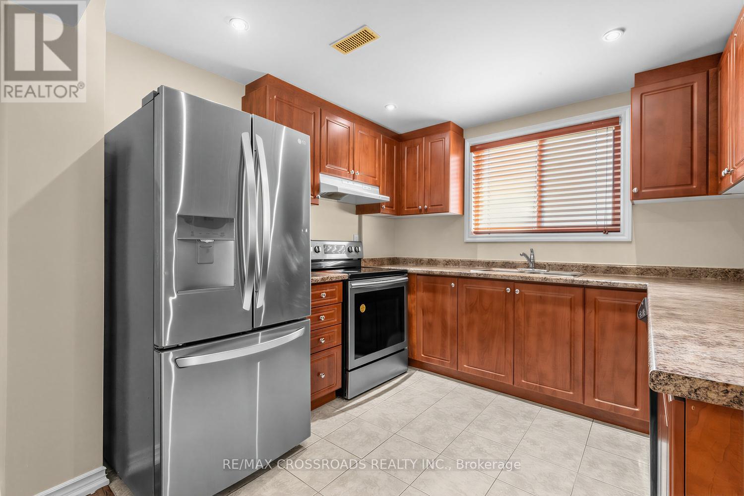 47B CARRERA BOULEVARD - 25