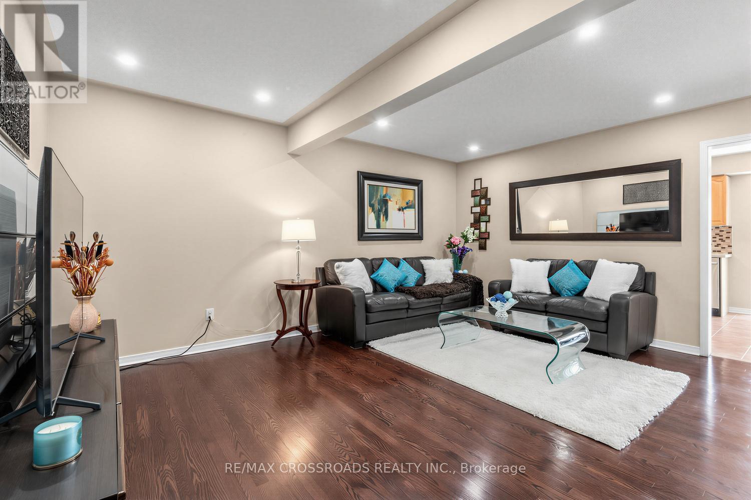 47B CARRERA BOULEVARD - 6