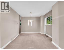 1110 Lodge Road, North Vancouver, BC V7R1W8 Photo 10