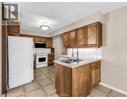 1110 Lodge Road, North Vancouver, BC V7R1W8 Photo 11