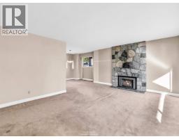 1110 Lodge Road, North Vancouver, BC V7R1W8 Photo 7