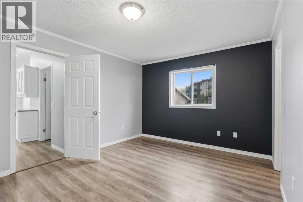 16 Karlzen Court — photo 16