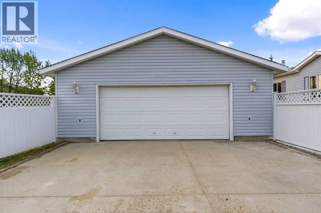 16 Karlzen Court - photo 2