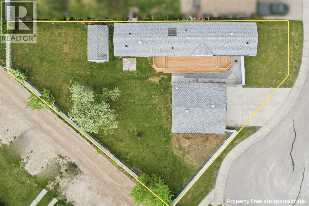 16 Karlzen Court — photo 6