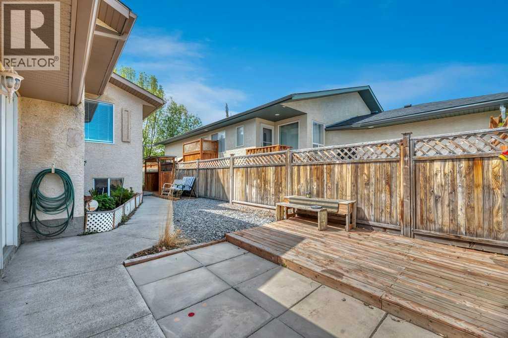 312 Strathaven Drive — photo 9