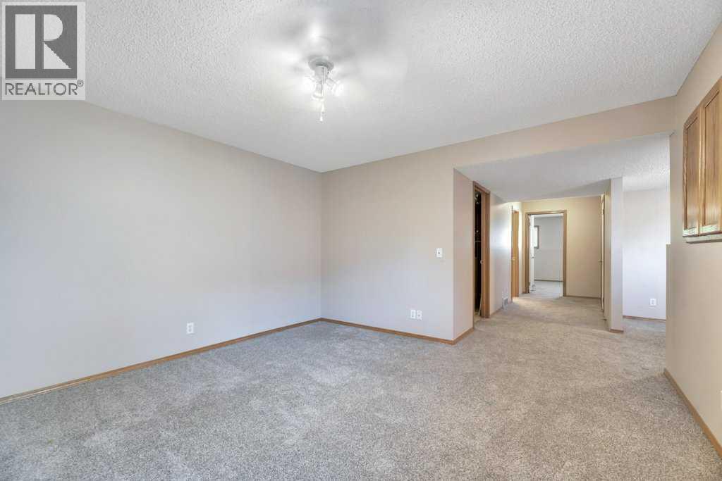 312 Strathaven Drive — photo 38