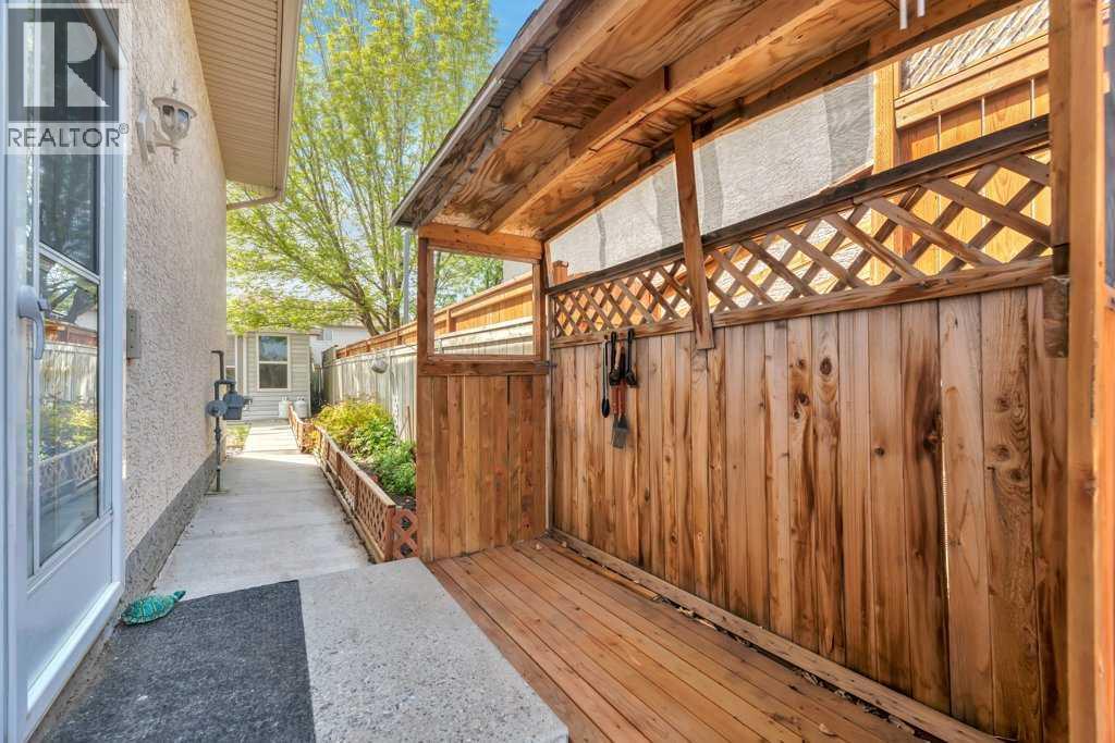 312 Strathaven Drive — photo 7