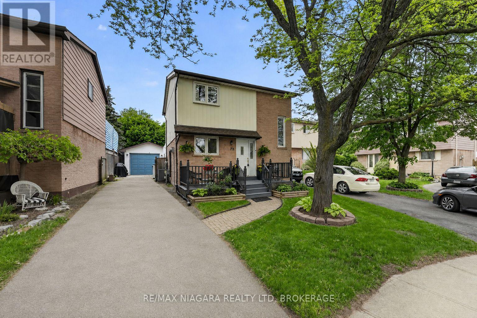75 BERRISFIELD CRESCENT - 46