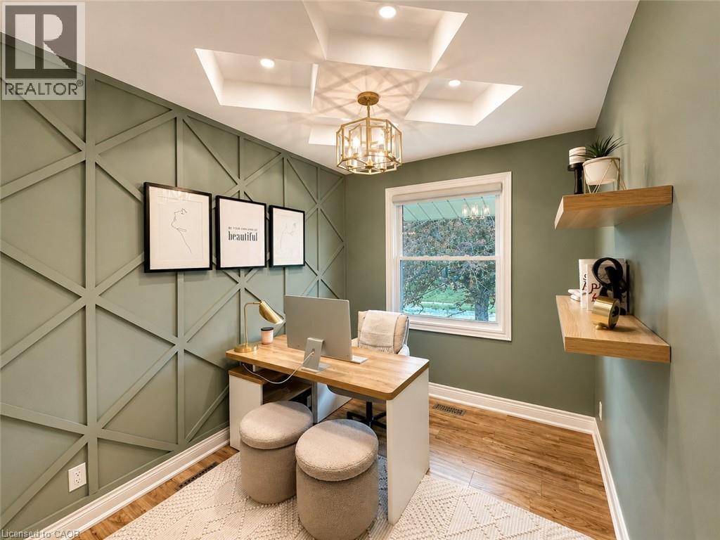 107 ROSSLINN Road - 24