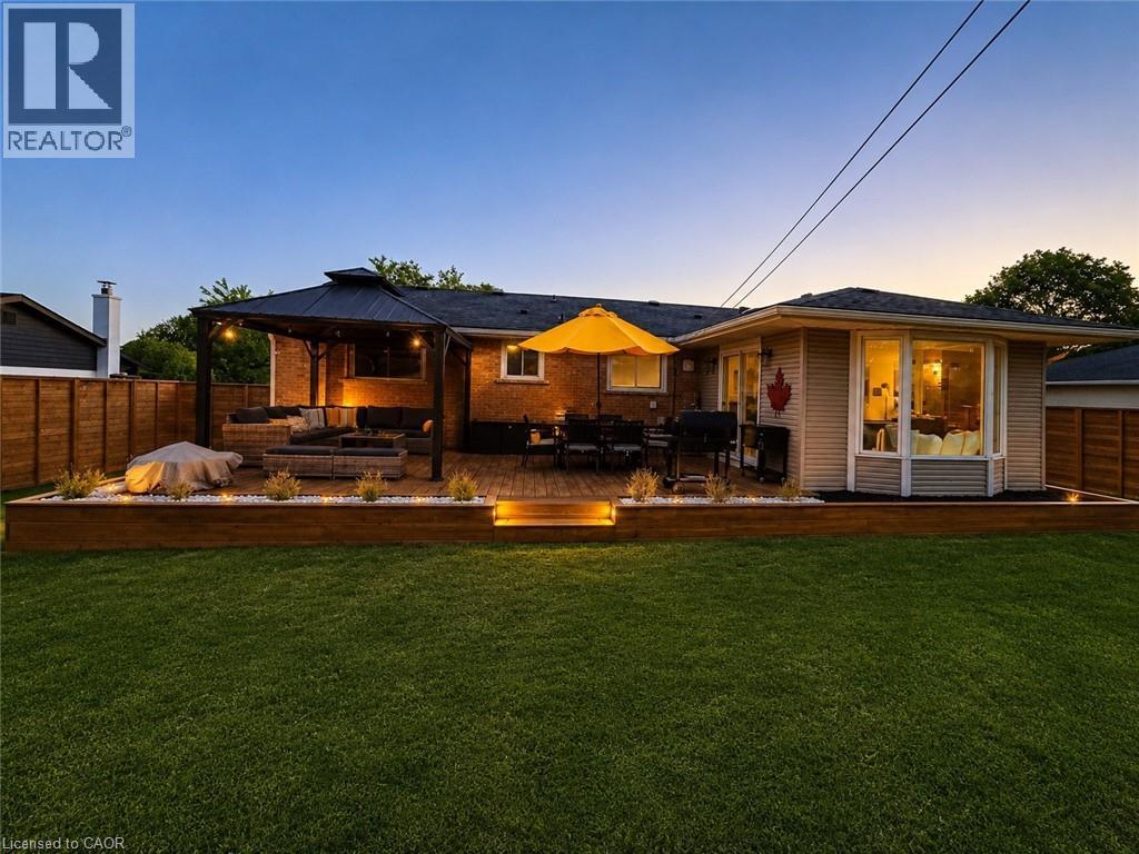 107 ROSSLINN Road - 42
