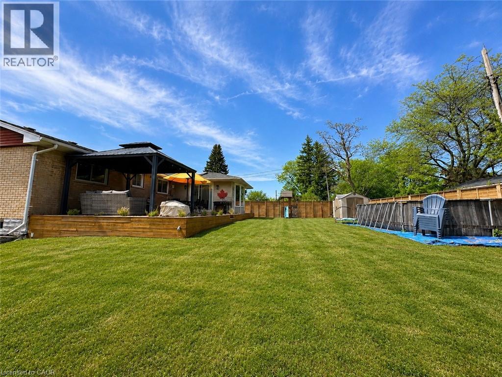 107 ROSSLINN Road - 43