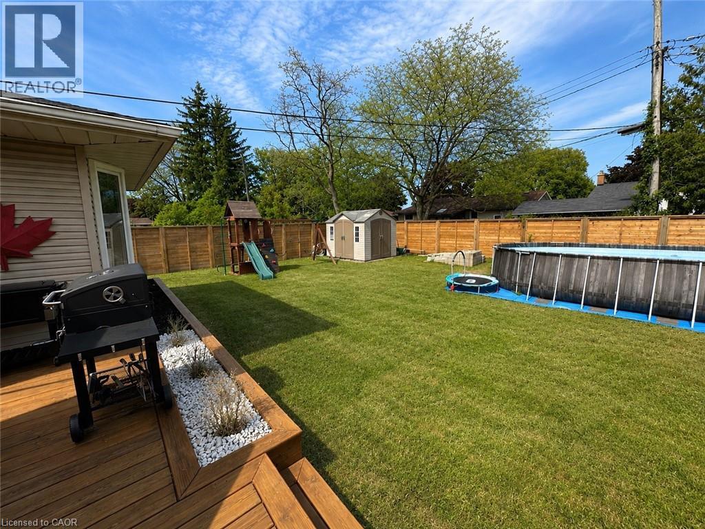 107 ROSSLINN Road - 45