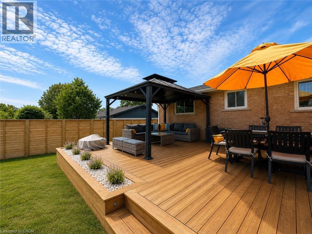 107 ROSSLINN Road - 46